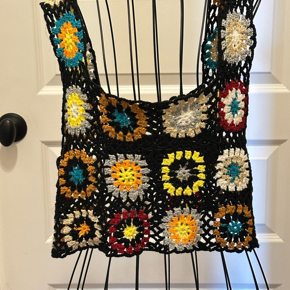 Vintage 70s cropped crocheted  patchwork Women Top